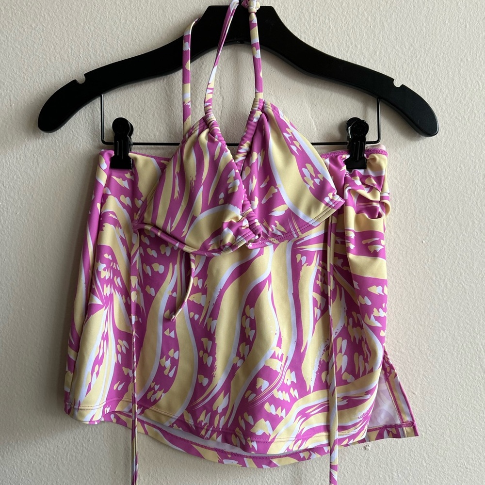 Bathing suit